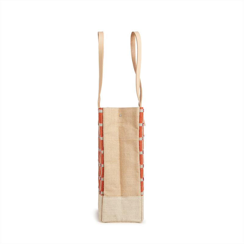 description_Side view of your new favorite carryall