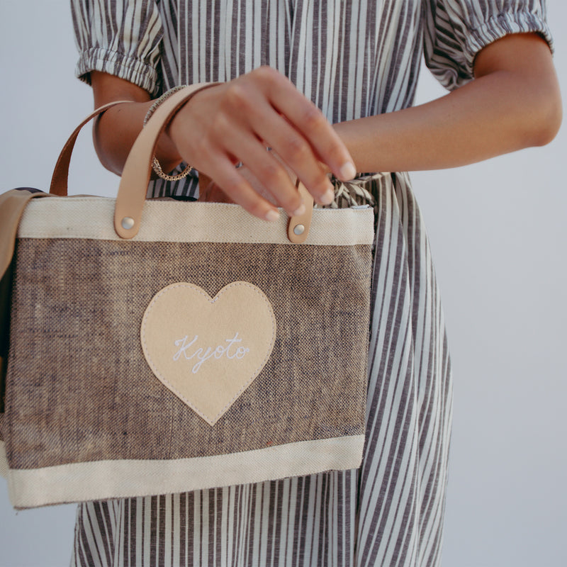 Petite Market Bag in Chambray Embroidered Heart