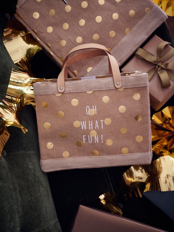 A Touch of Golden Sparkle Meets Timeless Texture