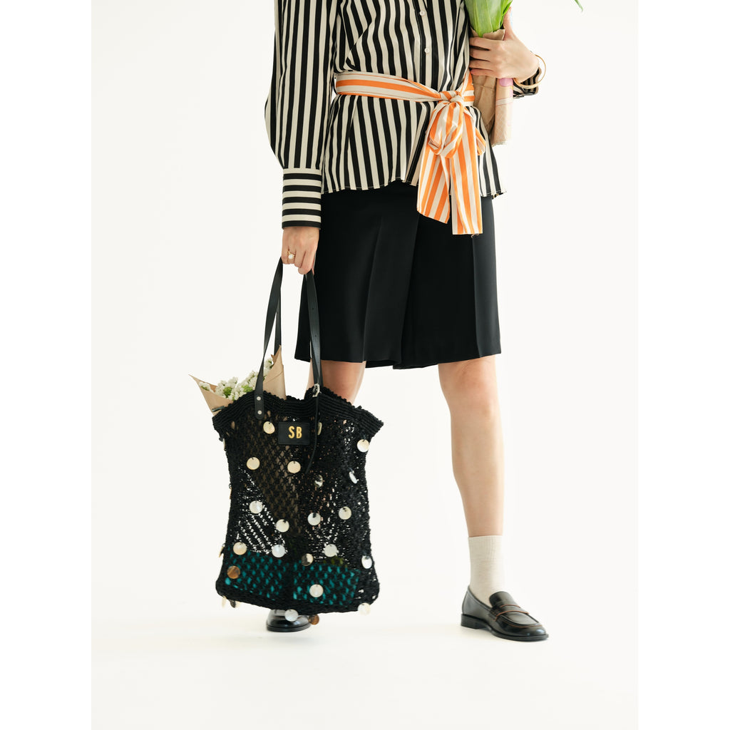 Mercado Shell in Black | Ships Oct. 1