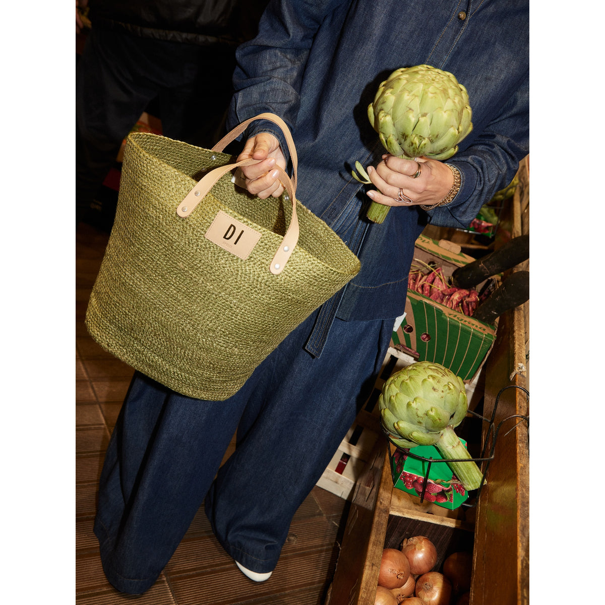 Grass Bucket Bag in Avocado