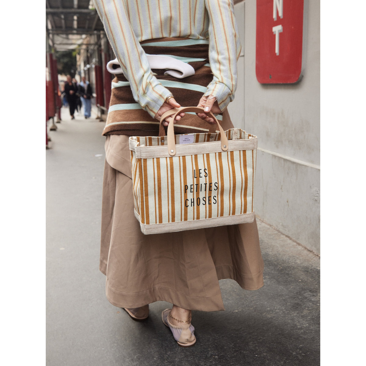 Petite Market Bag in Gold Stripe Paw