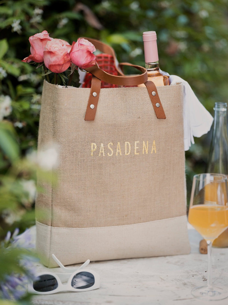 The Apolis Wine Tote is only available for 24-hours. Celebrate six years of this limited collection with the addition of Chenille.