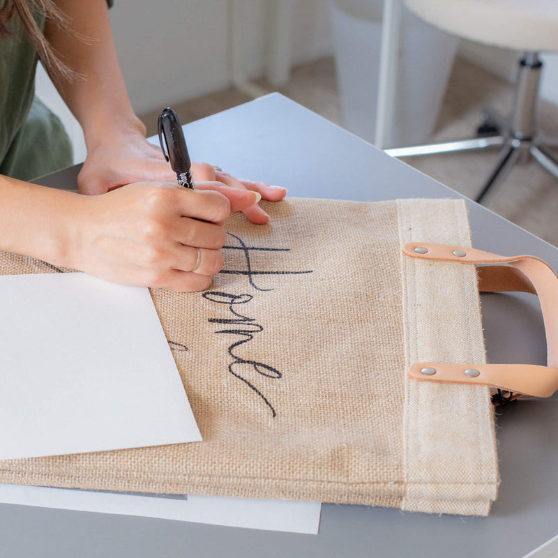 Market Bag in Natural with Calligraphy