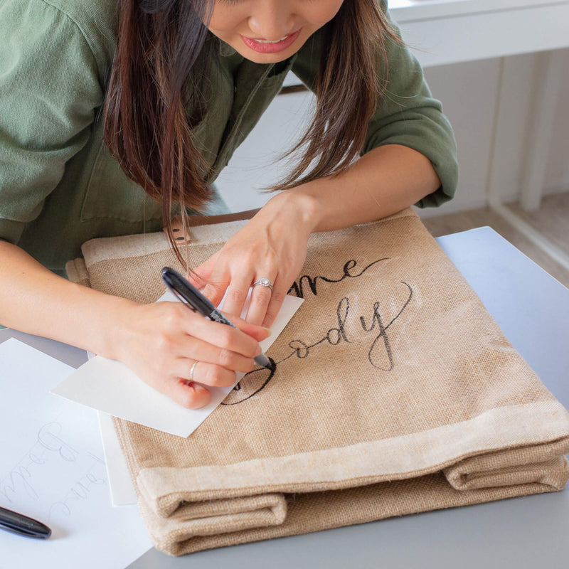 Petite Market Bag in Natural with Calligraphy
