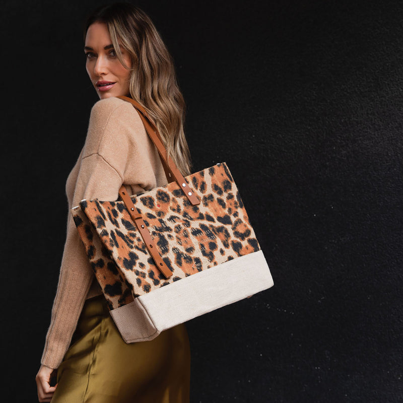Shoulder Market Bag in Cheetah "Alphabet Collection"